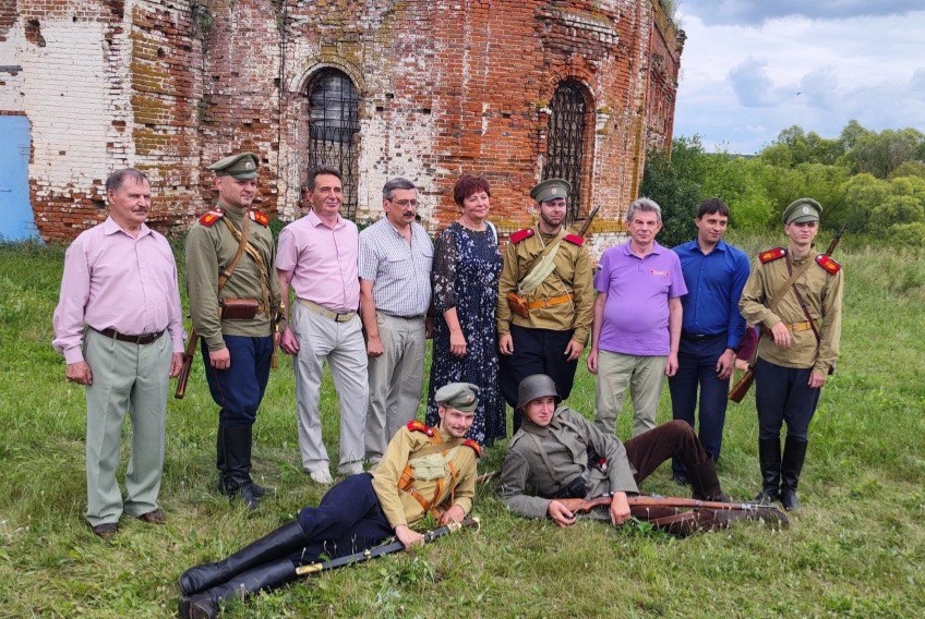 1 августа 2023 г. Председатель Совета отделения Российского исторического общества в Пензенской области, зав. кафедрой ВИиО ПГУ, д.и.н., профессор С.В. Белоусов принял участие в установлении мемориальной доски Полным Георгиевским кавалерам Игнатию Григорьевичу Карамышеву и Роману Никифоровичу Наковкину в с. Скворечное Каменского района, которое состоялось в рамках мероприятий, посвященных Дню памяти российских воинов, погибших в Первой мировой войне